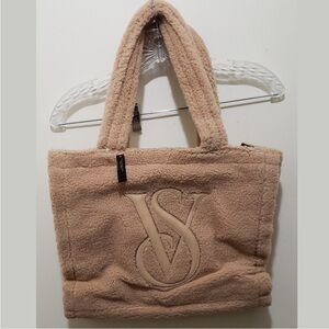 Brand new Victoria secret Sherpa teddy bear large tote bag, new with tags